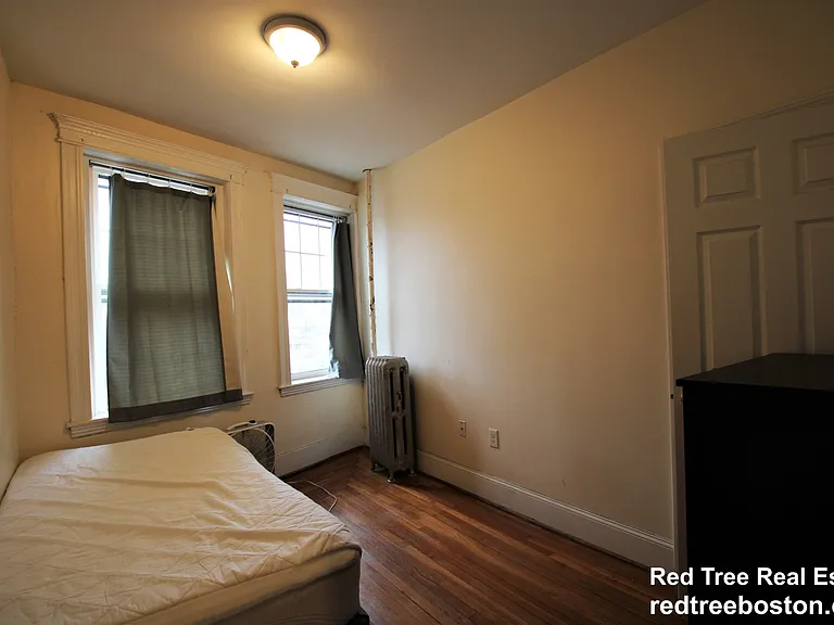 1868 Commonwealth Ave — Photo 8