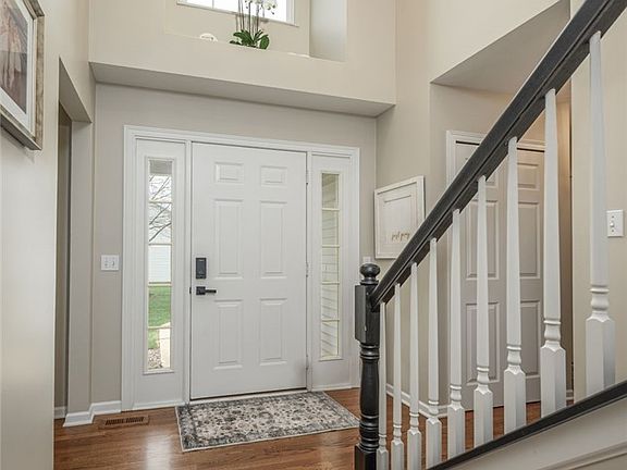 5th image of 448 E Reserve Dr