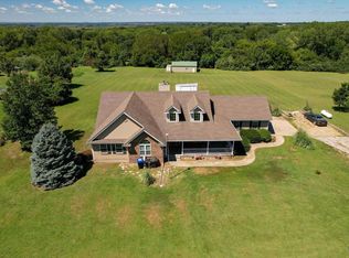 4031 NW Hodges Rd, Silver Lake, KS 66539