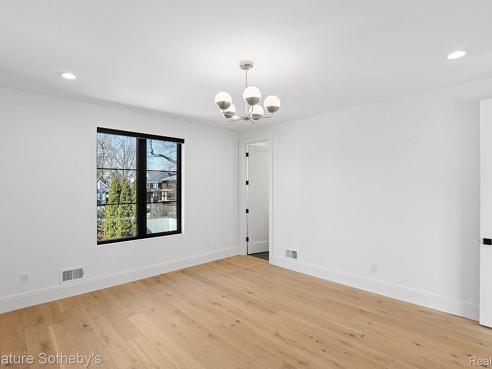 1094 Lincoln Ct, photo 25