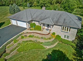 9N253 Cross Creek Ct, Elgin, IL 60124