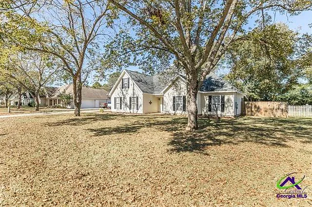 127 Grove Ln — Photo 5