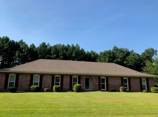 931 Deena Dr, Columbus, MS 39702