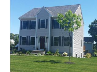 1 Laceys Way, Gorham, ME 04038