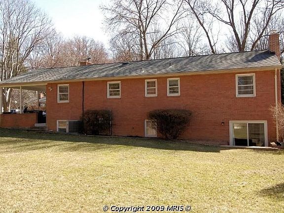 2nd image of 322 Sherwood Dr NE