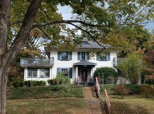 105 Edwin Pl APT 2, Asheville, NC 28801