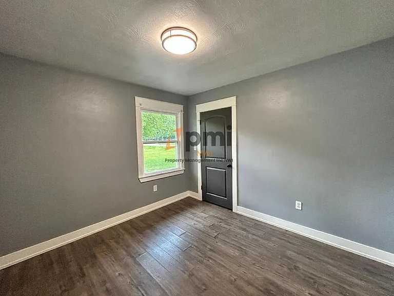 132-36 S Elgin St #136 — Photo 2