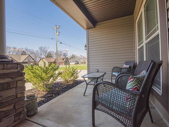 2nd image of 424 Drema Ct