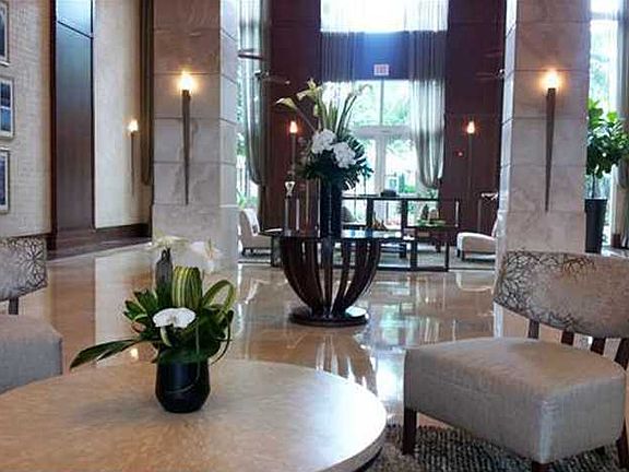 3rd image of 19501 W Country Club Dr APT 2413