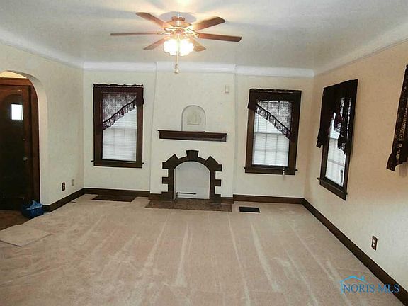 2nd image of 1571 Glenbrook Dr