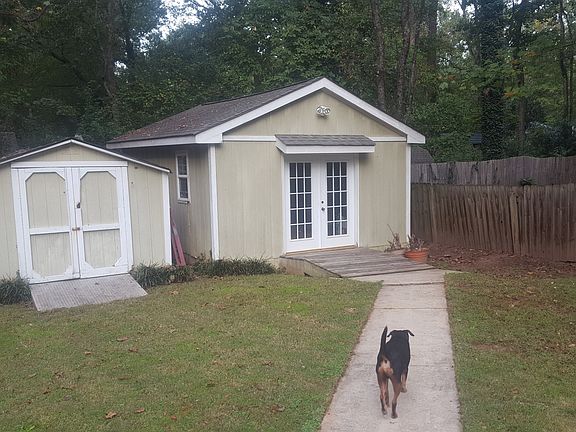 5th image of 8379 Seven Oaks Dr