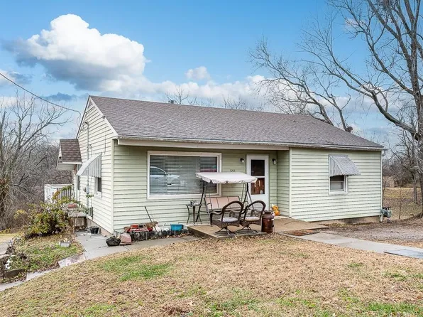 3214 N 80th Ter, Kansas City, KS 66109