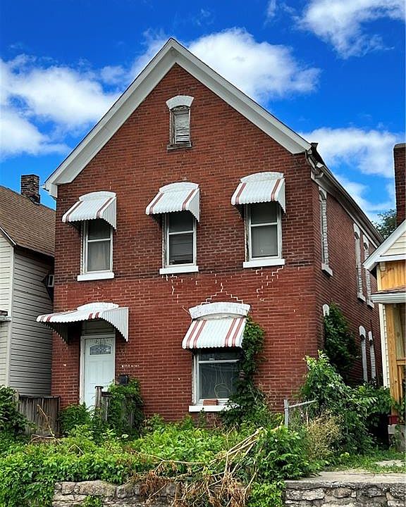 2nd image of 2707 Holly St