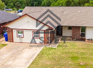 1605 Blessing Ct, Norman, OK 73071