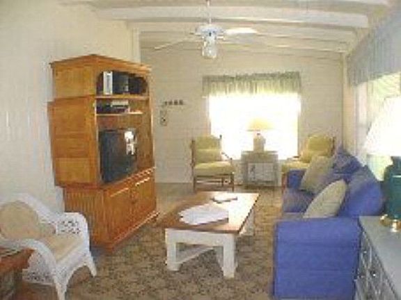 2nd image of 806 S Beachview Dr