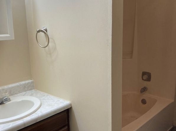 1911 West 37th Street, 1911 W 37th St, Kearney, NE 68845