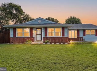 510 N Brighton Ct, Sterling, VA 20164