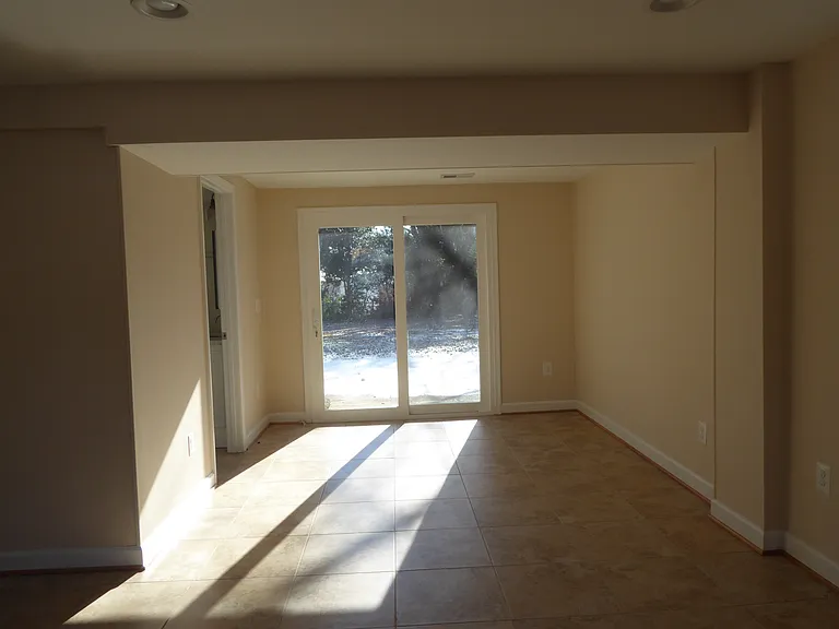 14209 Chesterfield Dr — Photo 15
