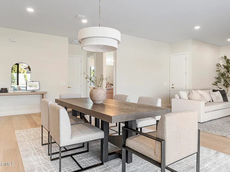 5540 E Dahlia Dr — Photo 5