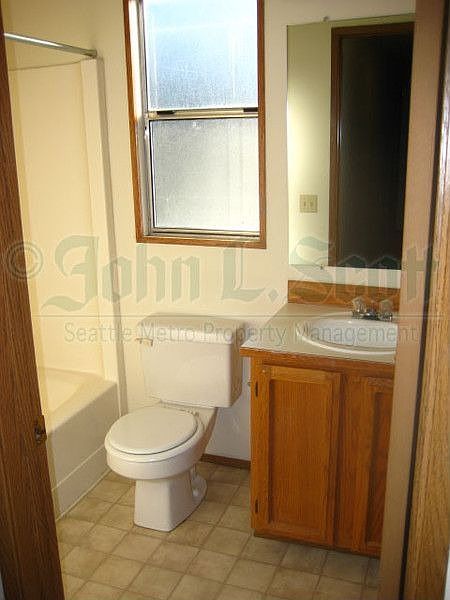 1st image of 10602 210th Avenue Ct E