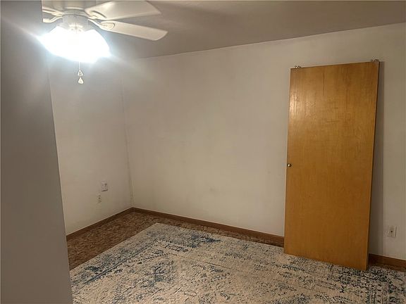 5th image of 606 Virginia Ave