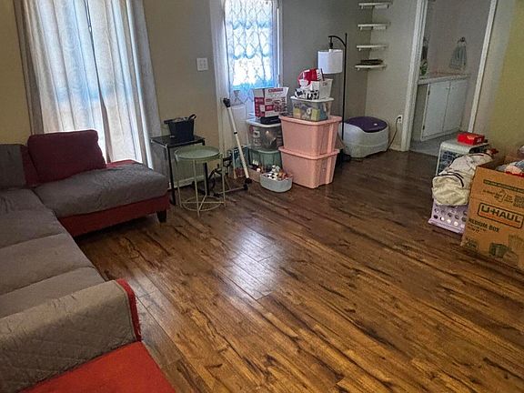 4th image of 10124 Morgan Rd