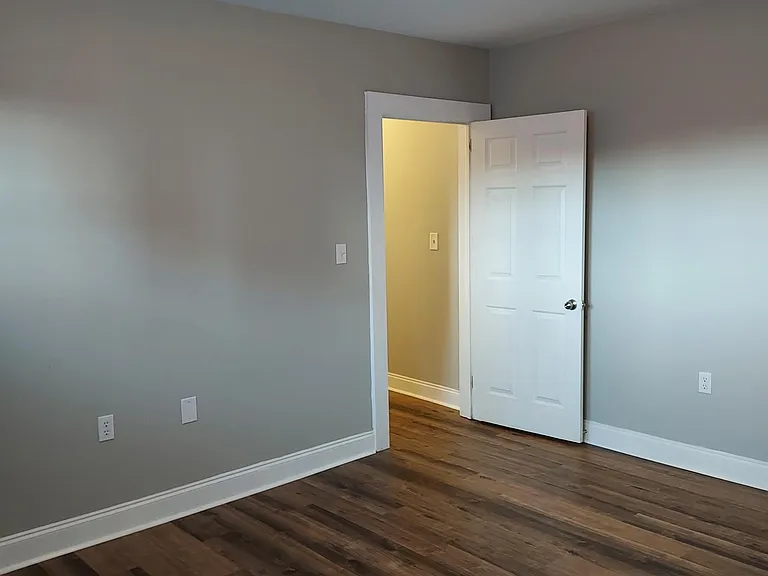 121 Sharpe St — Photo 30