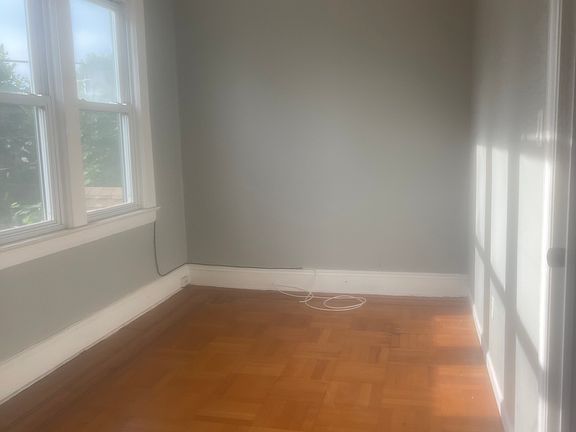 2nd image of 238 Smith St Floor 2