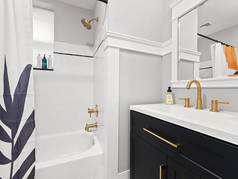 32 Willowdale Ave #2 — Photo 6