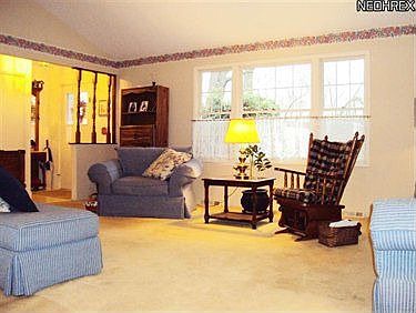3rd image of 7946 Twin Oaks Dr