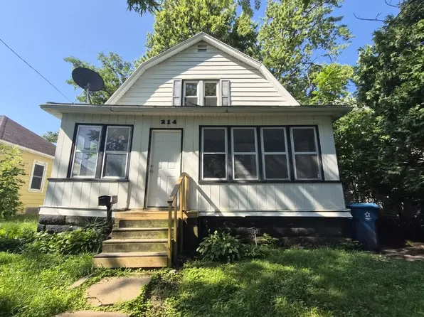 214 Denver St, Waterloo, IA 50701
