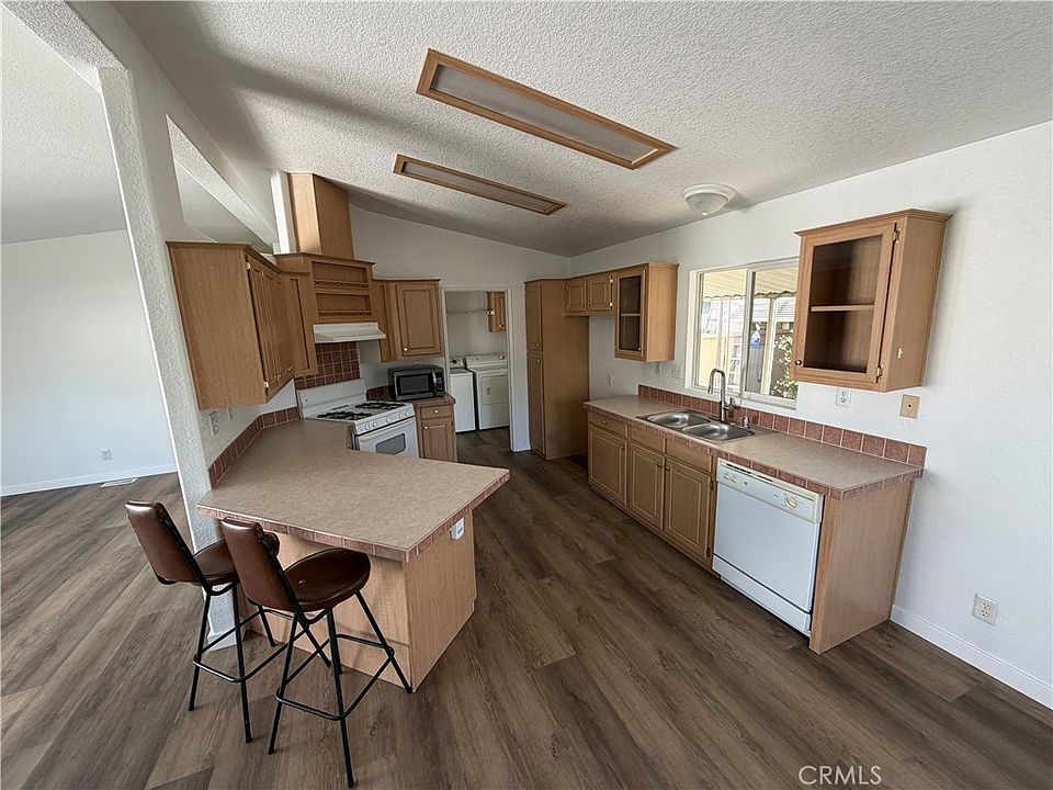 1st image of 10900 Sepulveda Blvd #23