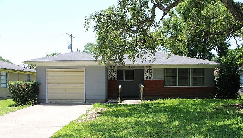 1st image of 5206 Lakeshore Dr