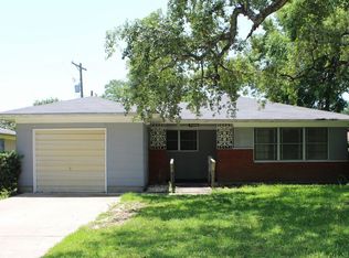 5206 Lakeshore Dr, Port Arthur, TX 77642