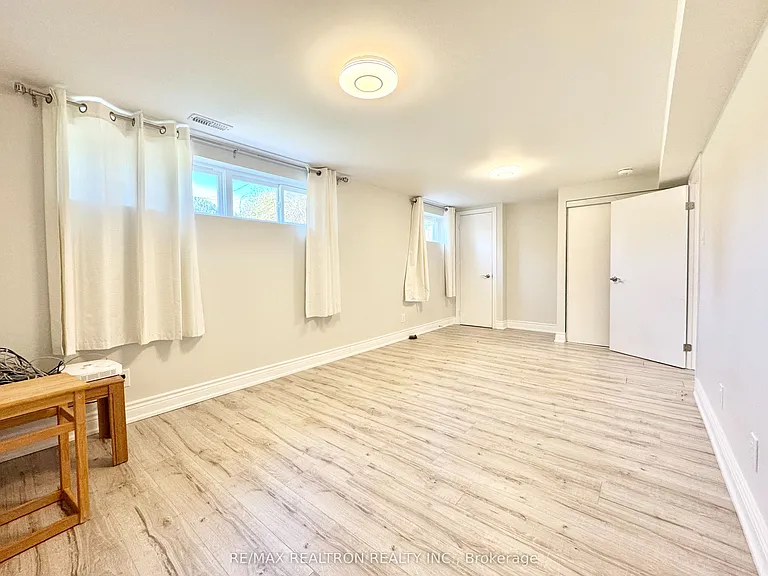 173 Norfolk Ave — Photo 28