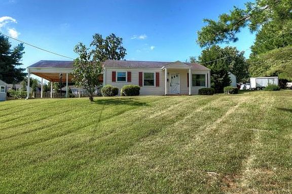 2nd image of 2305 Princeton Ln