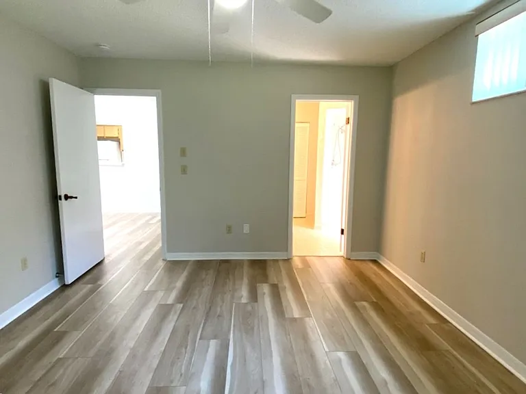 110 Bob White Ct — Photo 9