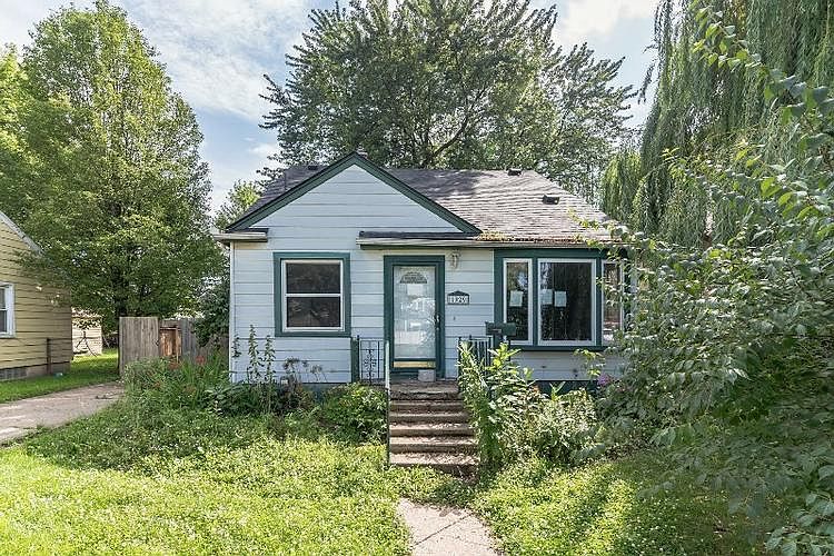 1st image of 1929 Charter St