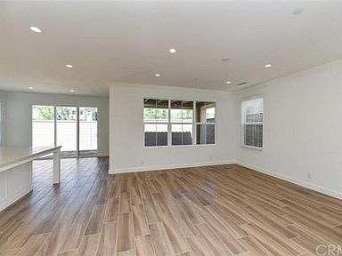 121 Mistletoe, Irvine, CA 92620 | Zillow