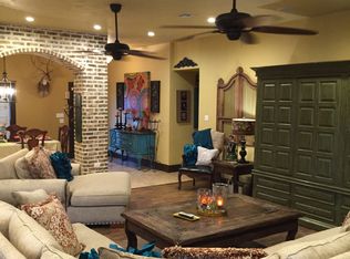1010 Van Ave, Port Neches, TX 77651
