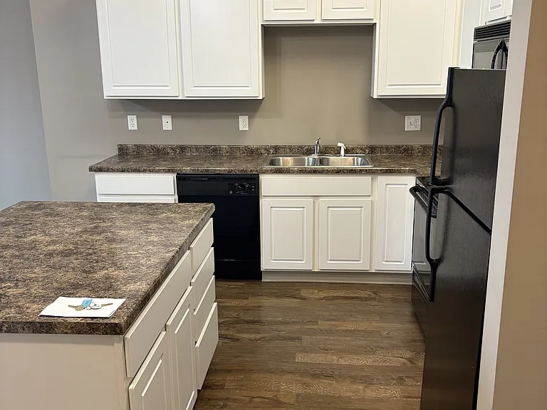 1406 Tower Ave #202 — Photo 4