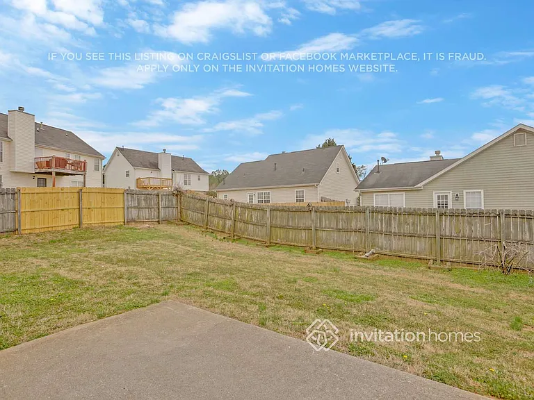 1009 Meadow Glen Cir — Photo 24