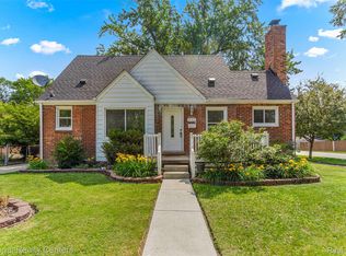 11312 Cardwell St, Livonia, MI