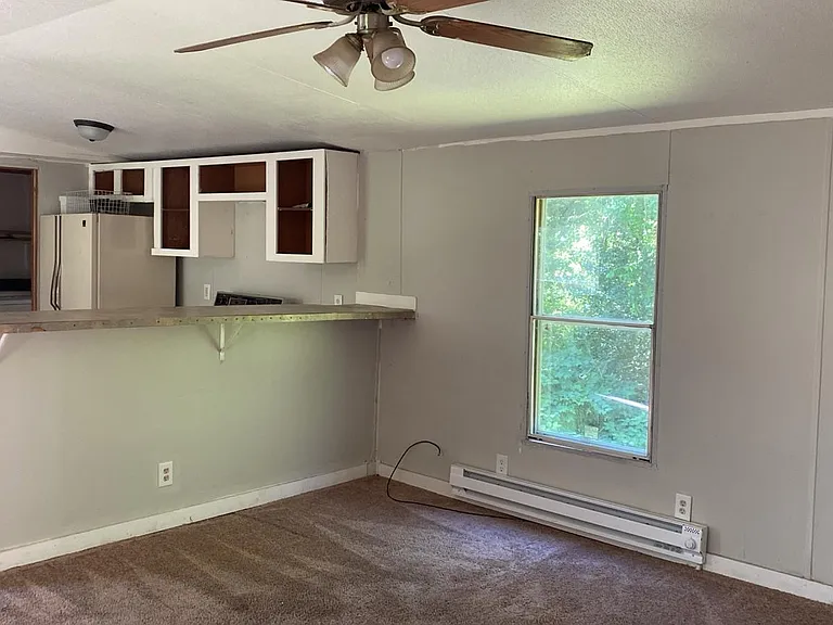 68 Orchid Rd — Photo 2