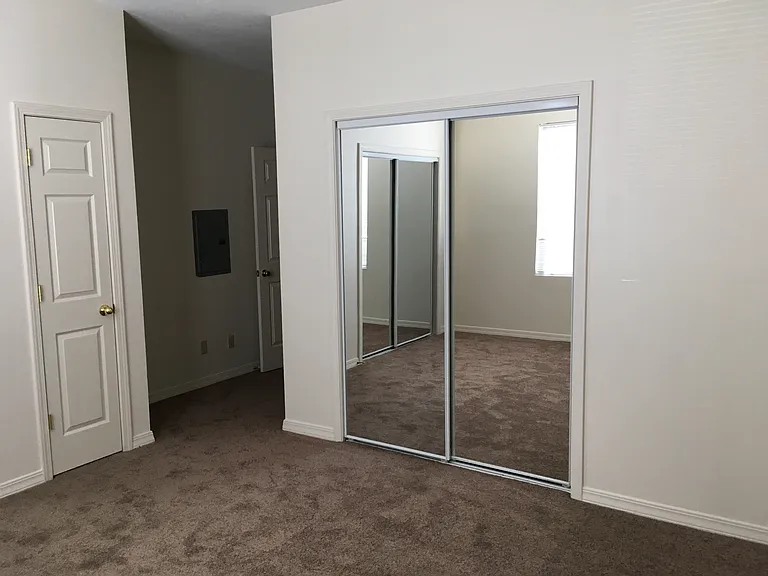 4249 Sabana Loop SE #B — Photo 8