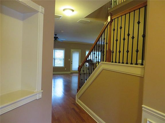 5th image of 5218 Montine Way