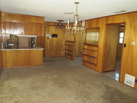 2nd image of 4708 Ira St
