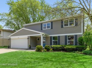 2115 E Saint James St, Arlington Heights, IL 60004