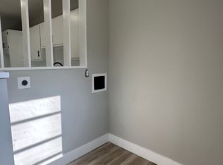 853 W Galbraith Rd, Cincinnati, OH 45224