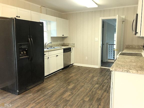 2nd image of 336 Whitehead Rd